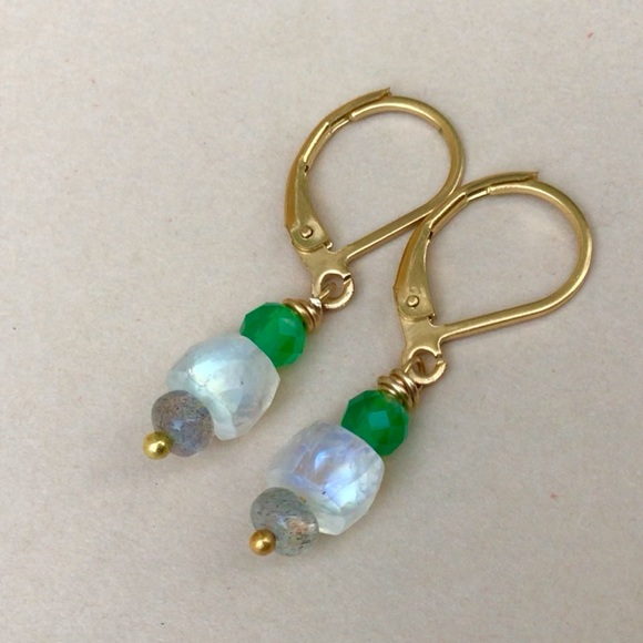 Sundance Charm Earrings Moonstone Emerald Labradorite - Picture 1 of 7
